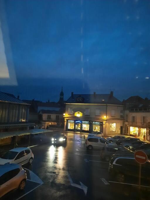 Les Halles شومونت المظهر الخارجي الصورة